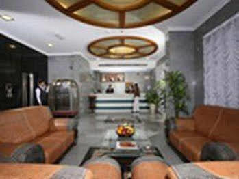 Sea Diamond Plaza Aparthotel 3*
