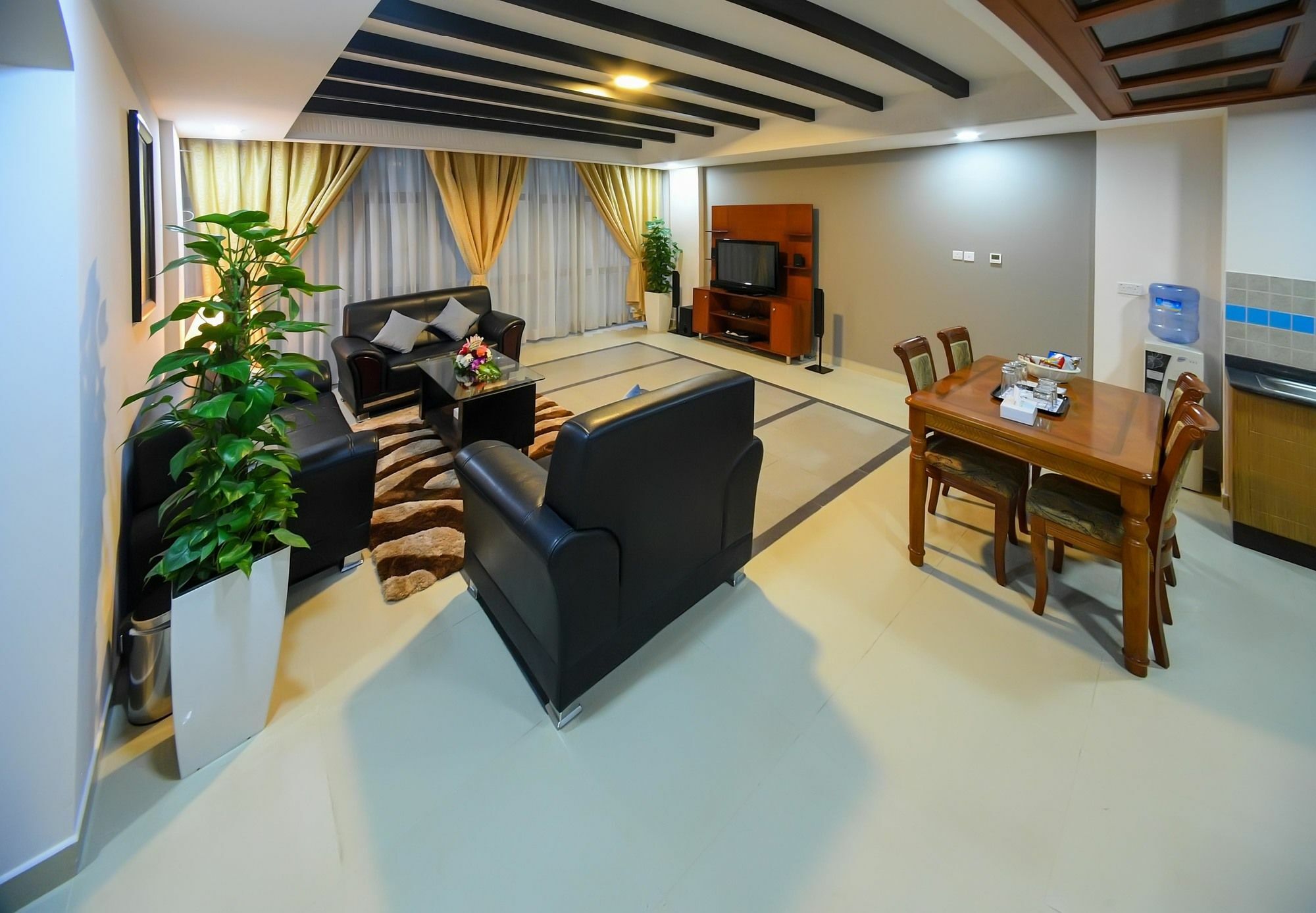 Sea Diamond Plaza Aparthotel