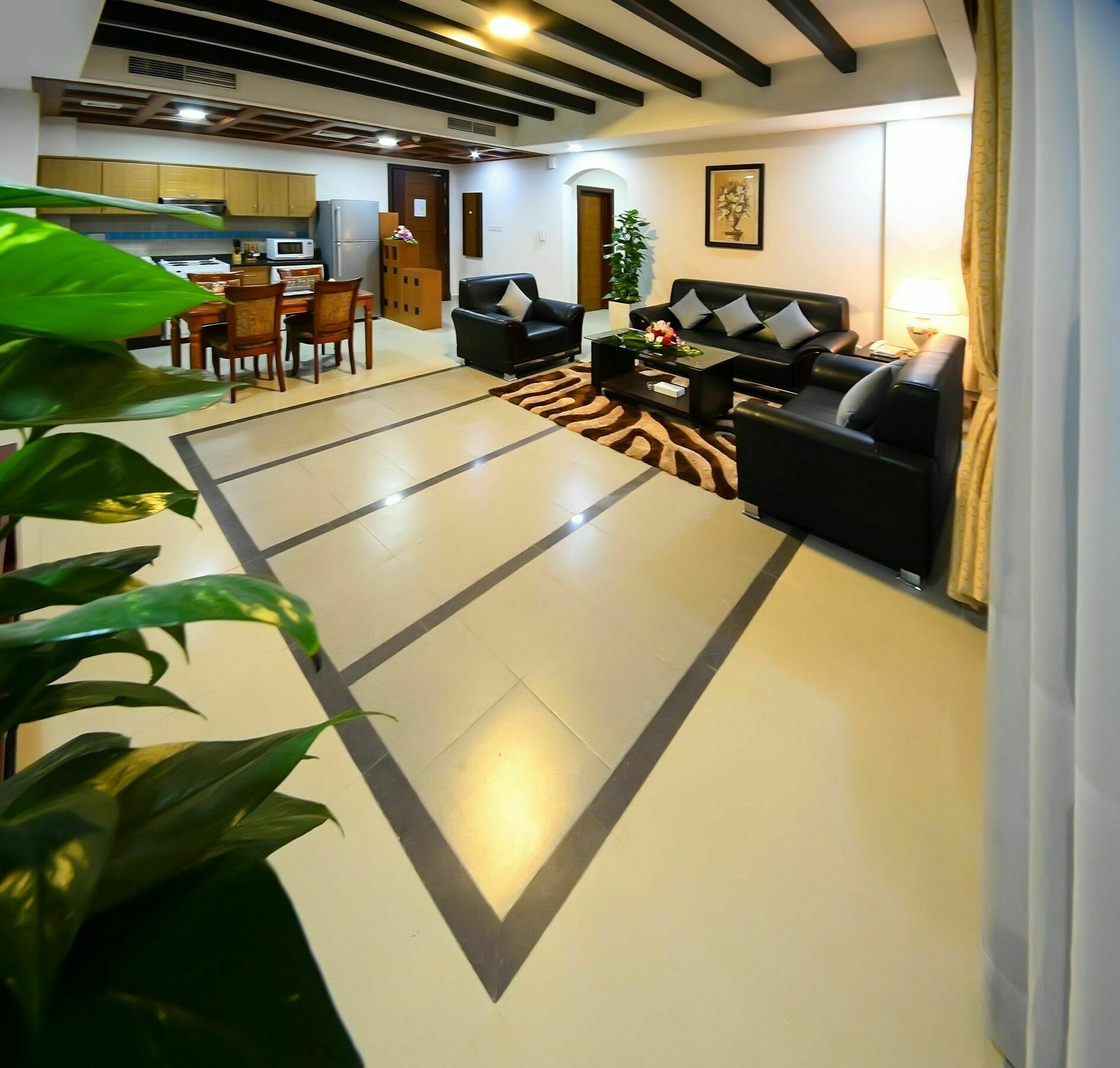 Sea Diamond Plaza Aparthotel 3*