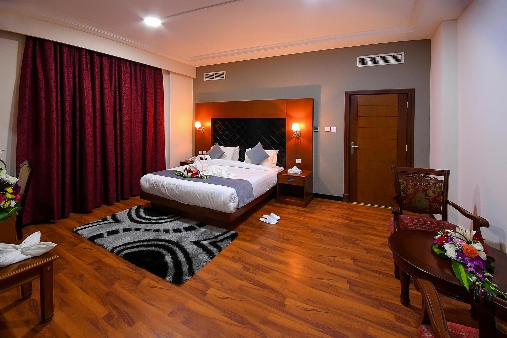 Sea Diamond Plaza Aparthotel 3*